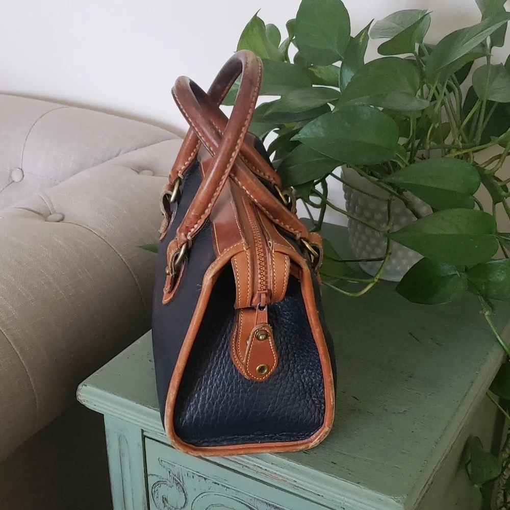 Vintage 90s Dooney Bourke Doctors Bag - Picture 5 of 13